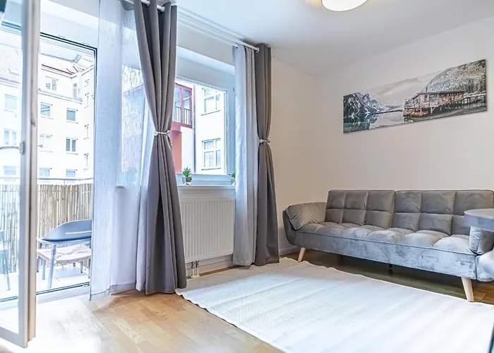 9-min To Center, Comfy 1br,1lr W Balcony アパート ウィーン